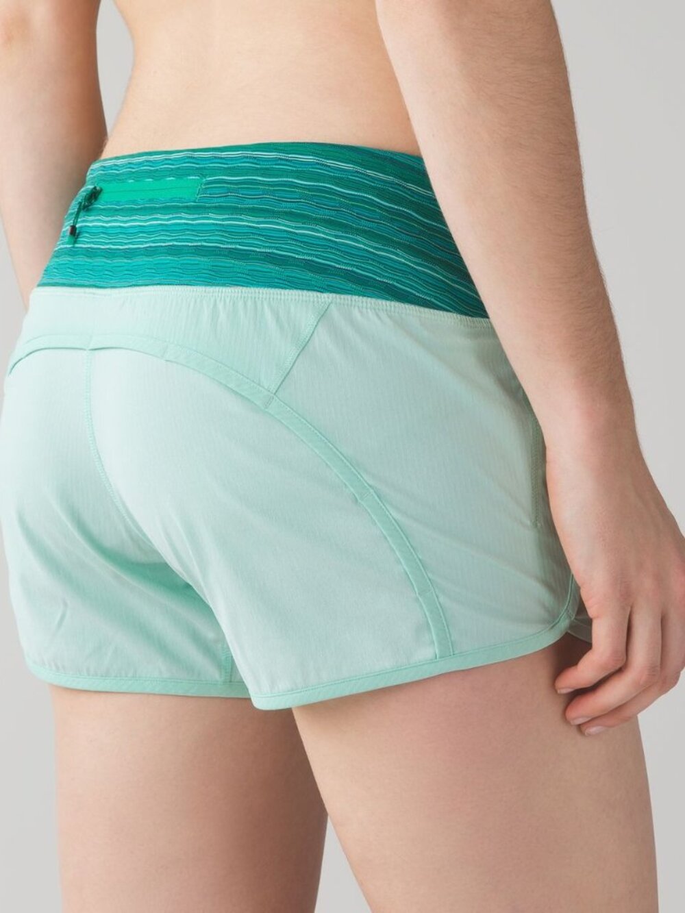 Lululemon Run Times Shorts Size 6 Sea Mist Wave Twist Jungle Hero Blue Like new